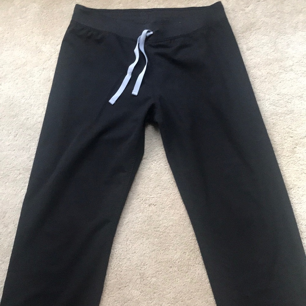 Figs basic scrub pants like new!